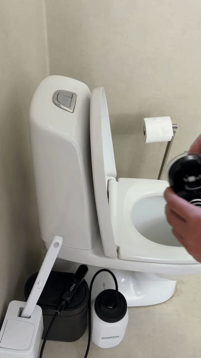Kidio™ Portable Bidet – The Cleanest Bathroom Upgrade Without Plumbing