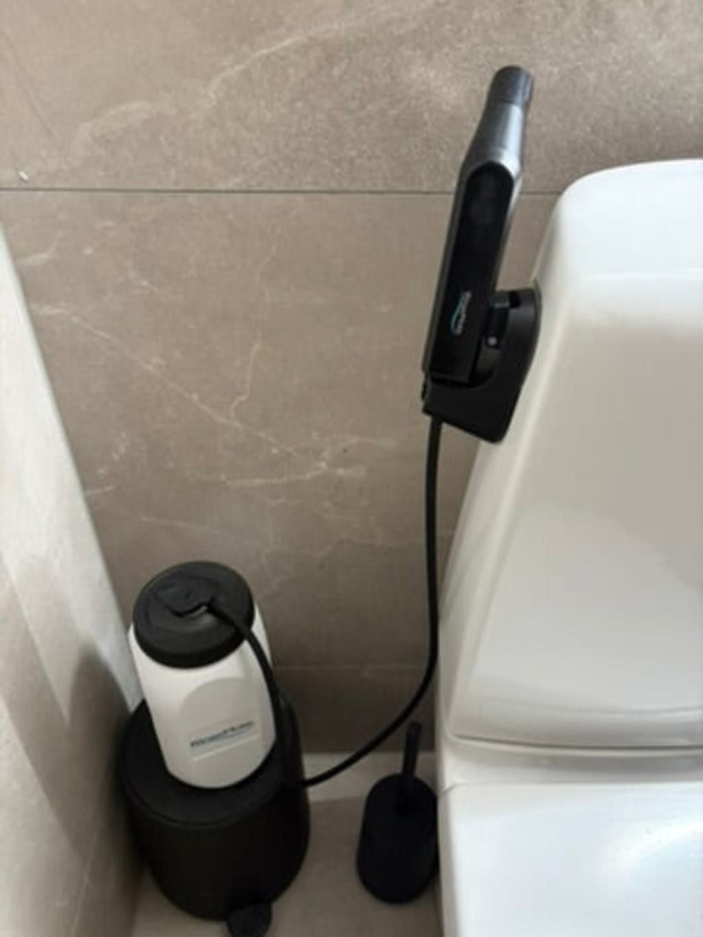 Kidio™ Portable Bidet – The Cleanest Bathroom Upgrade Without Plumbing
